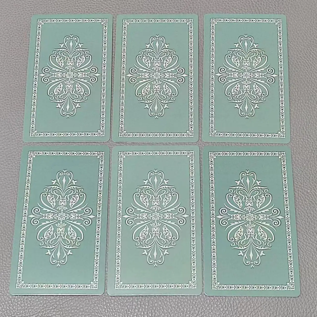 初心者向けの素敵な本が付いた古典的なタロットカード、10.3 - Tarot Cards Deck With Guidebook のレビューと価格