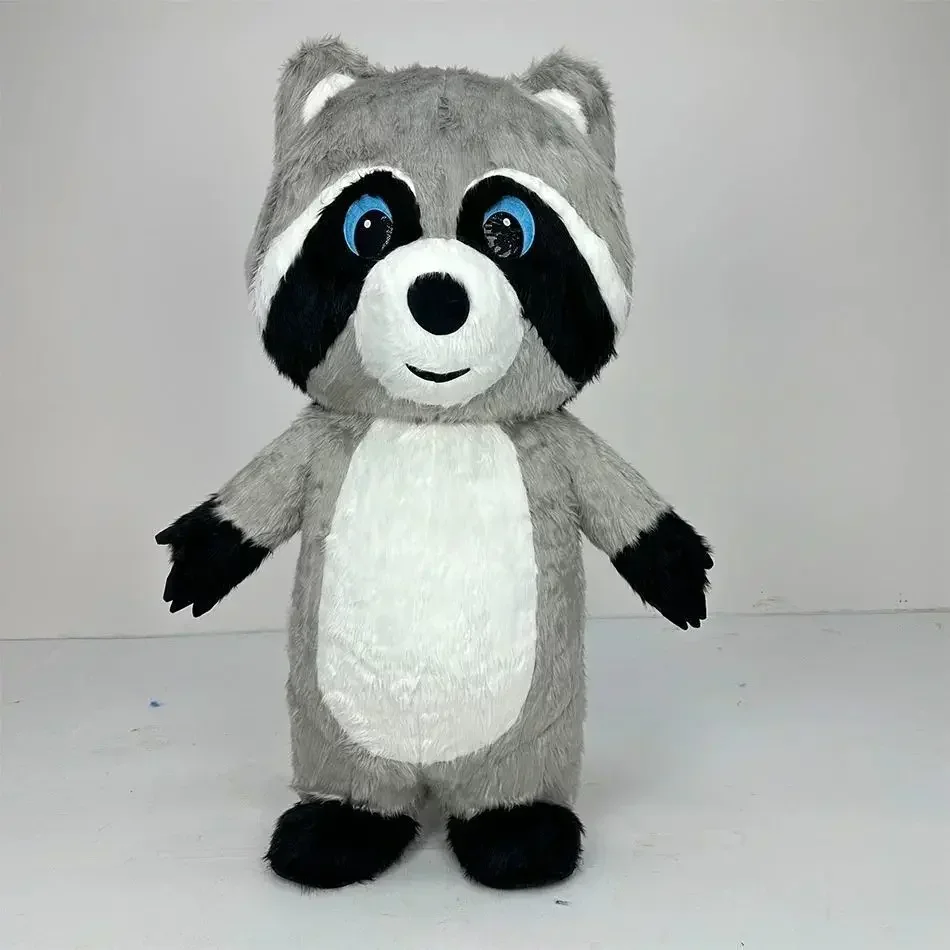 グレーのふわふわ素材で作られた、空気で膨らませるタイプのアラ - Dolls のレビューと価格
